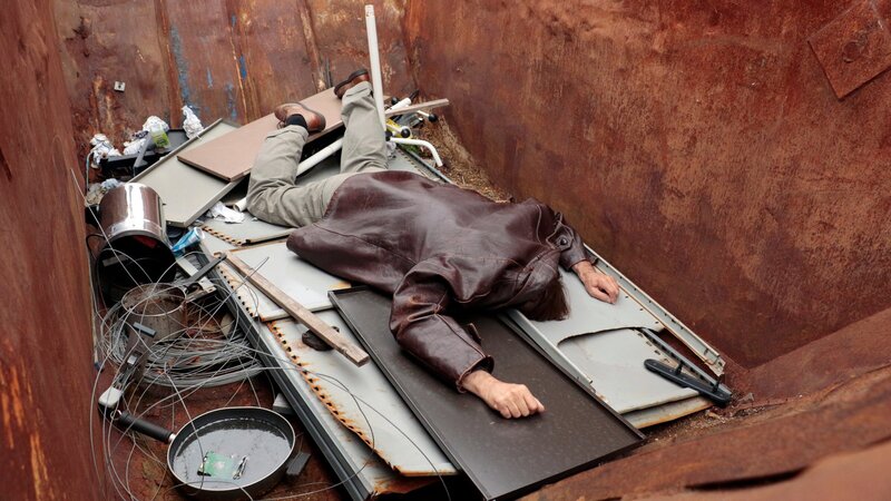 Wer zu viel weiß, wird entsorgt – im Stil der Mafia. Als Henry Hill von einem Mordkomplott gegen sich erfährt, wechselt er die Seiten und wird FBI-Informant. – Bild: ZDF und Bedlam Productions, Steve Gray