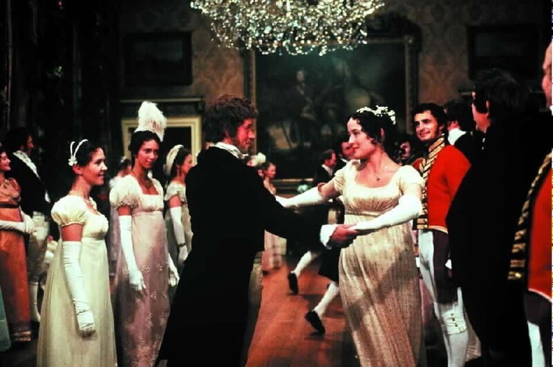 Rechts: Elizabeth Bennet (Jennifer Ehle) – Bild: AXN White