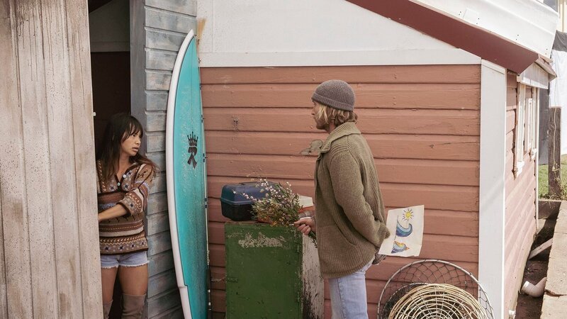 Tracy Dwyer (Jillian Nguyen, l.) und Bill ‚Trotter‘ Dwyer (Sean Keenan, r.) – Bild: Lisa Tomasetti