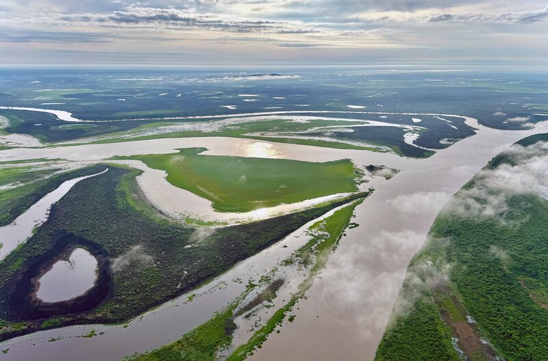 Der Paraguai-Mirim und seine Umgebung sind für ihr außergewöhnlich klares und reines Wasser bekannt. – Bild: Sylvestre Campe