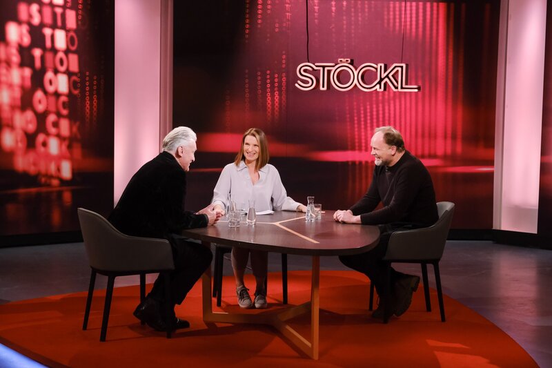 Rainhard Fendrich, Barbara Stöckl, Thomas Stipsits. – Bild: ORF/​Günther Pichlkostner