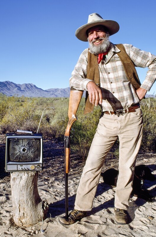 Schriftsteller und Umweltaktivist Edward Abbey in der Wüste – Bild: Terrence Moore