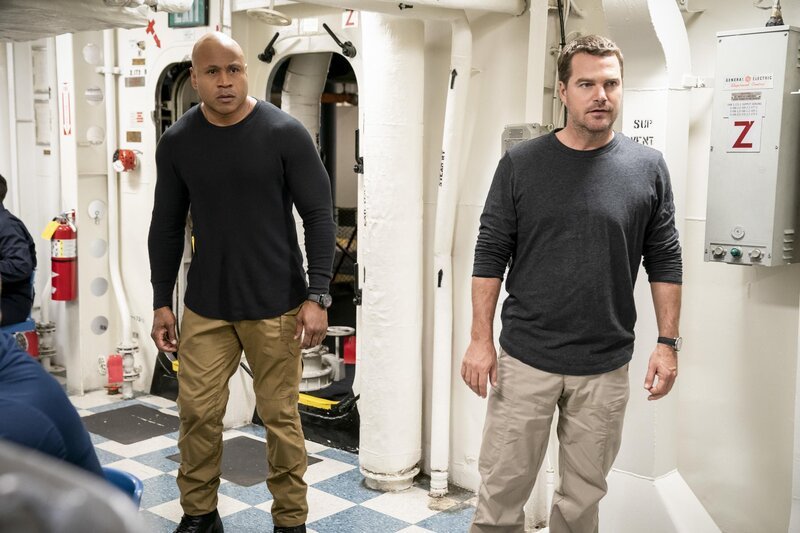 Sam Hanna (LL Cool J, l.); G. Callen (Chris O’Donnell, r.) – Bild: CBS Broadcasting, Inc. All Rights Reserved /​ Erik Voake /​ Erik Voake