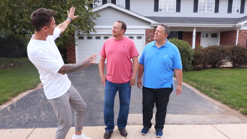 H3 David Bromstad with winners in front of home three – Bild: Scripps Networks, LLC.