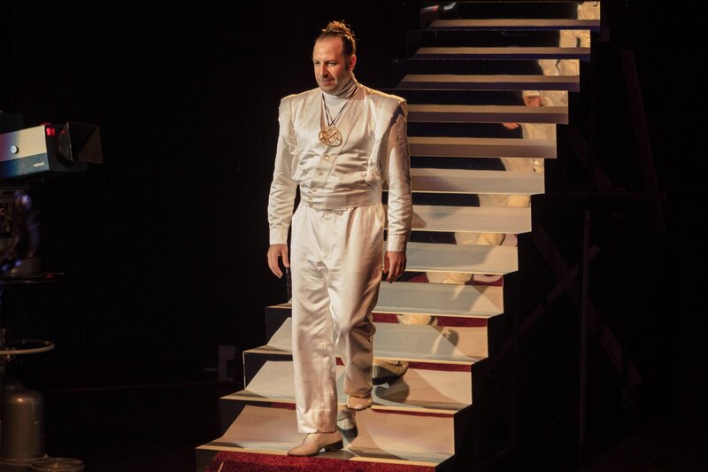 François Duluc (Jean-Charles Clichet) – Bild: Nicolas Velter /​ Montebello Productions /​ Canal+