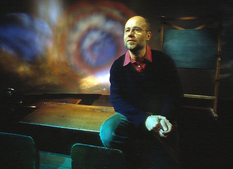 Prof. Lesch moderiert durch die Sendung. – Bild: BR/​BRW