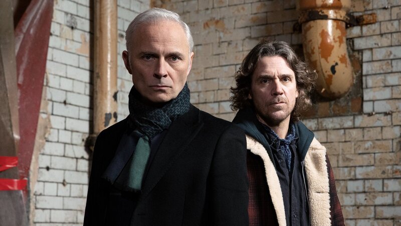 Guilt – Keiner ist schuld Staffel 2 Folge 4 Auferstanden von den Toten: Mark Bonnar als Max McCall, Jamie Sives als Jake McCall – Bild: SRF/​BBC/​Expectation/​Happy Tramp North