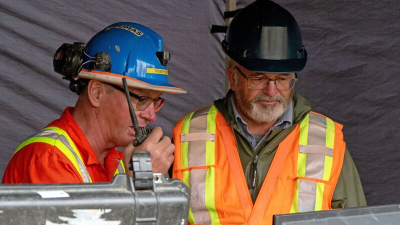 L – R: Laird Niven, Charles Barkhouse – Bild: boxae /​ THE HISTORY CHANNEL /​ Prometheus Entertainment