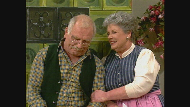 First from the left: Dominik Quastl, Bauer (Peter Steiner) – Bild: Heimatkanal (DE)