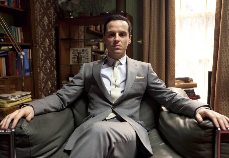Der Schurke Moriarty (Andrew Scott) bereitet einen teuflischen Plan vor, um seinen Erzfeind Sherlock zu vernichten. – Bild: ZDF/​ARD Degeto/​BBC/​Hartwood Films