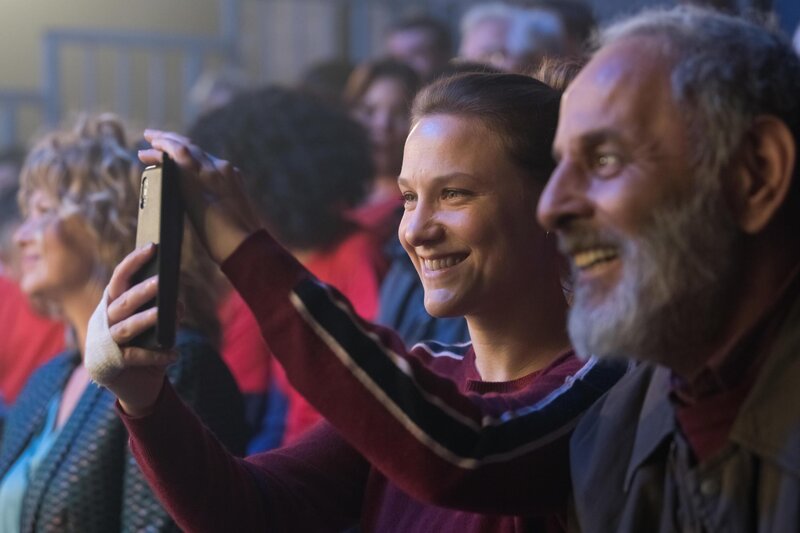 Valentine (Yeelem Jappain, l.) – Bild: Fabien MALOT – BOXEUR 7 – FTV