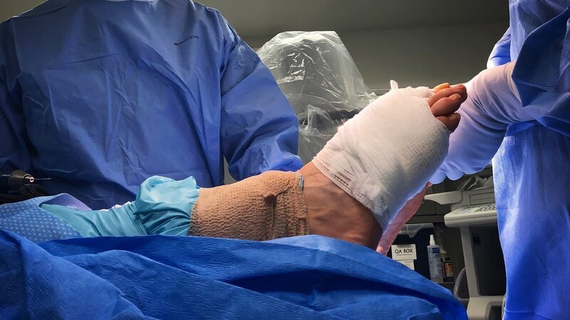 The condition of Russell’s feet has deteriorated so much in recent years that he has great fears for the future. – Bild: TLC