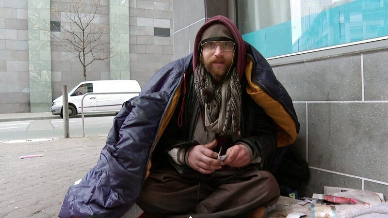 Welche Folgen hatte Corona für Pille (24) und das Bahnhofsviertel? – Bild: RTLZWEI, Spiegel TV