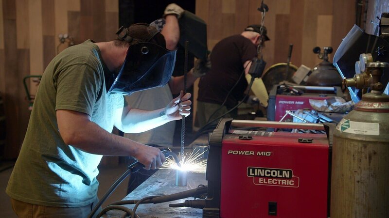 Forged in Fire Wettkampf der Schmiede Staffel5 EP Das anthropomorphe Schwert – Bild: A&E Television Networks Lizenzbild frei