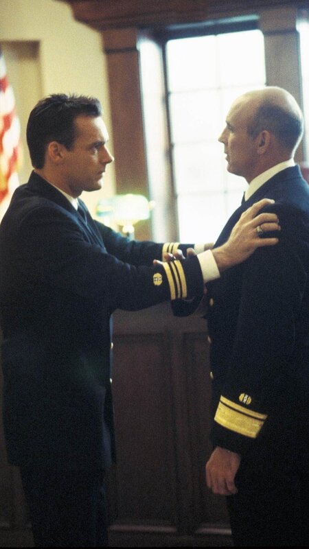 Harmon Rabb, Jr. (David James Elliott, l.), A.J. Chegwidden (John M. Jackson) – Bild: RTL /​ 2018 CBS Studios Inc.