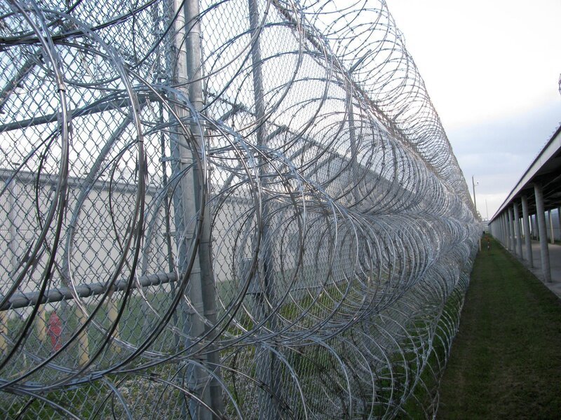 Lockdown blickt hinter die Mauern des Hillsborough County Jail in Florida mit knapp 4000 Häftlingen und seinem Gefängnispersonal. – Bild: The National Geographic Channel