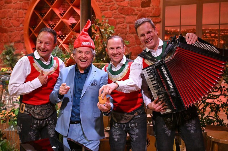 Die Jungen Zillertaler mit Andy Borg. – Bild: SWR/​Kerstin Joensson /​ SWR Presse/​Bildkommunikation