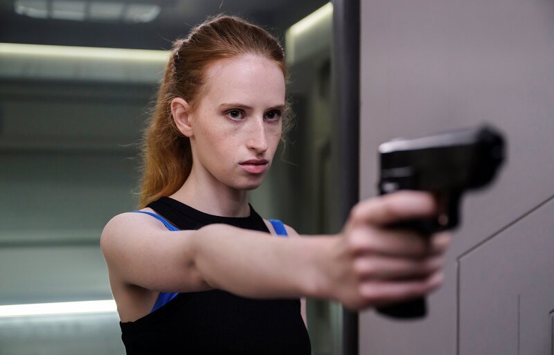 THE ARK -- „The Painful Way“ Episode 109 -- Pictured: Samantha Glassner as Kelly Fowler -- (Photo by: Aleksandar Letic/​Ark TV Holdings, Inc./​SYFY) – Bild: Aleksandar Letic/​Ark TV Holdings, Inc./​SYFY /​ Die Verwendung ist nur bei redaktioneller Berichterstattung im Rahmen einer Programmank¸ndigung ab 2 Monate vor der ersten Auss /​ © 2023 Ark TV Holdings, Inc. All Rights Reserved.