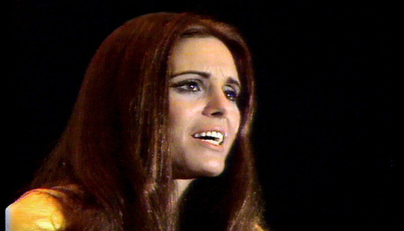 rbb Fernsehen WILLST DU MIT MIR GEH’N?, „Eine Reise durch die Schlagerwelt der 70er“, am Montag (31.12.12) um 00:20 Uhr. Was haben Künstler wie Daliah Lavi, Karel Gott, Marianne Rosenberg, Frank Schöbel, Peter Maffay, Cindy und Bert oder Katja Ebstein gemeinsam? Sie alle prägten mit ihren Hits die Schlagerszene der siebziger Jahre. Die Sendung ist eine musikalische Zeitreise, die Zuschauer können nach Herzenslust mitsingen oder -tanzen. – Daliah Lavi, die Sängerin des Songs „Willst Du mit mir geh’n?“. – Bild: rbb