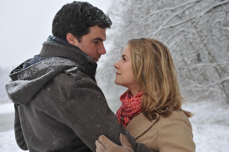Konstantin (Moritz Tittel, l.); Marlene (Lucy Scherer, r.) – Bild: ProSiebenSat.1 Media SE