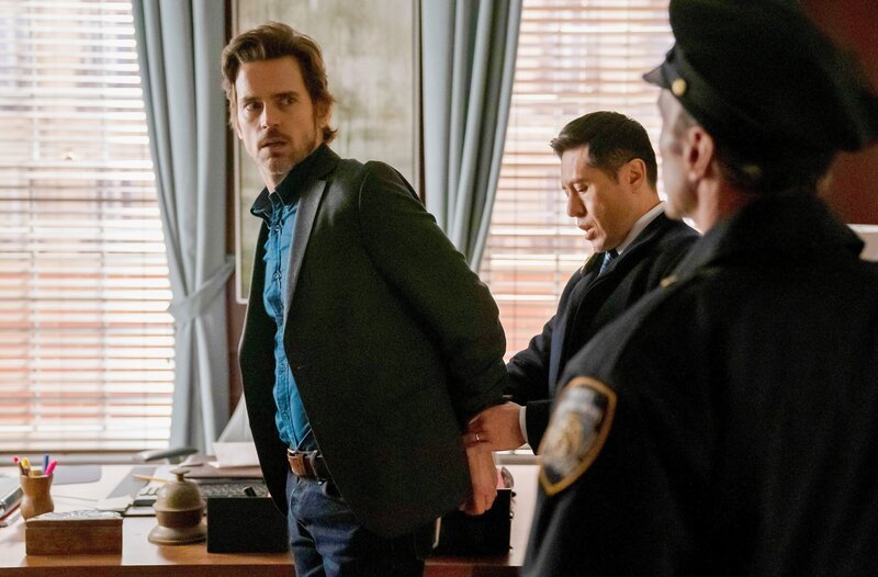 (v.li.): Matt Bomer (Jamie Burns), J. Eddie Martinez (Vic Soto). – Bild: ORF/​Universal/​Peter Kramer