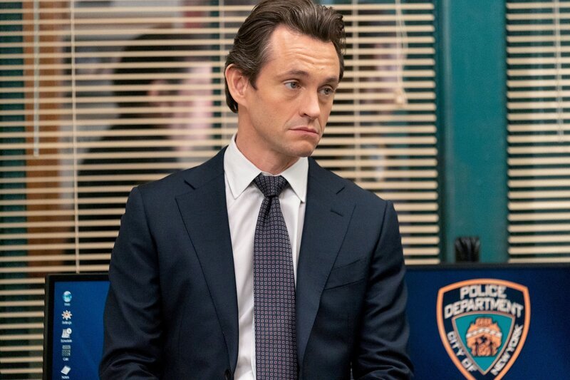 LAW & ORDER -- „Fear and Loathing“ Episode 22015 -- Pictured: Hugh Dancy as ADA Nolan Price. – Bild: NBC /​ Episodic