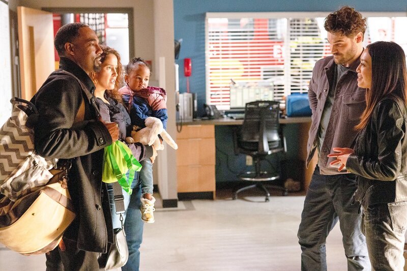 Jason George (Dr. Ben Warren), Jaina Lee Ortiz (Andy Herrera), Janai Kaylani (Pru), Grey Damon (Jack Gibson), Cynthy Wu (Anna). – Bild: ORF/​Disney/​ABC/​Liliane Lathan