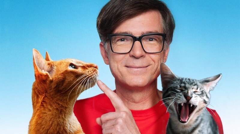 Die Verständigung mit Hauskatzen hat viele Gesichter. Sie streichen um unsere Beine, miauen oder hinterlassen unsichtbare Duftspuren. Und die Wissenschaft zeigt: Katzen können mehr, als wir denken. Sie erkennen ihren Namen, haben bis zu 276 unterschiedliche Gesichtsausdrücke und schätzen durchaus menschliche Gesellschaft. In jedem vierten deutschen Haushalt lebt eine Katze. – Ralph Caspers zeigt, wie wir die Signale unserer Hauskatzen entschlüsseln können. – Bild: WDR /​ Tilman Schenk /​ picture alliance /​ Westend61 /​ Eva Gründemann /​ Zoonar /​ Csaba Deli