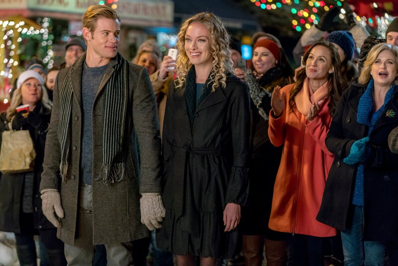 Marry Me at Christmas - Ein Fest zum Verlieben – Bild: Crown Media United States, LLC /​ Ricardo Hubbs