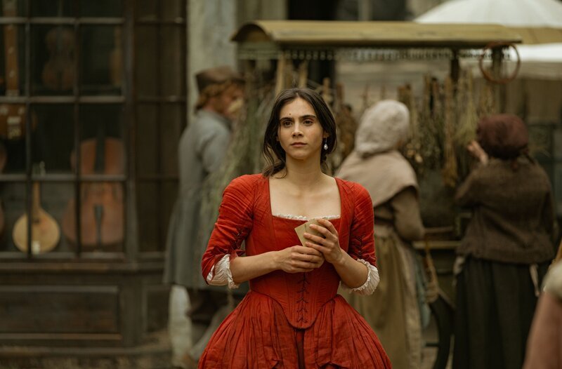 Maria Anna Mozart (Havana Joy) unterwegs in Wien. – Bild: WDR/​Armands Virbulis