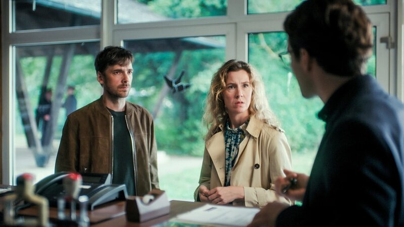 (v.li.): Filip (Stefan Pohl), Christiane (Franziska Hackl), Leodoldter (Tobias Resch) – Bild: ORF/​MR Film