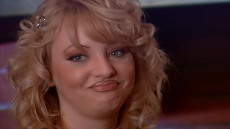 Deputy Clementine Johnson (Wendi McLendon-Covey) – Bild: ViacomCBS