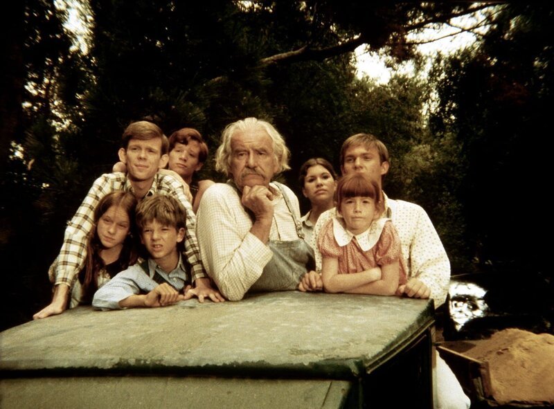 Die Waltons sind ihren Verwandten zu Hilfe geeilt, die von ihrem Land vertrieben werden sollen. – Bild: Sat.1 Gold