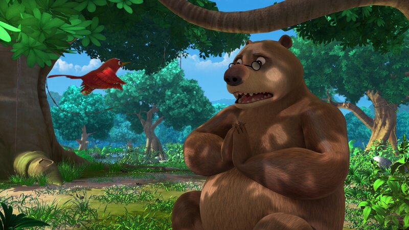 Balu hat sich an der Nase verletzt und wartet auf Mogli und Baghira, die medizinischen Honig holen sind. Währenddessen will sich Darsi, der kleine vergessliche Vogel, um den leidenden Bären kümmern. Doch dabei geht einiges schief. – Bild: ZDF/​DQ Entertainment