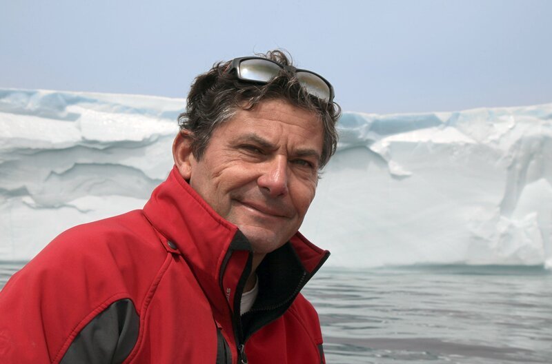 Der Filmemacher Didier Noirot kehrt jeden Sommer nach Neufundland zurück – und dokumentiert dort ein einzigartiges Naturschauspiel. – Bild: ARTE /​ Pascal Theveneau