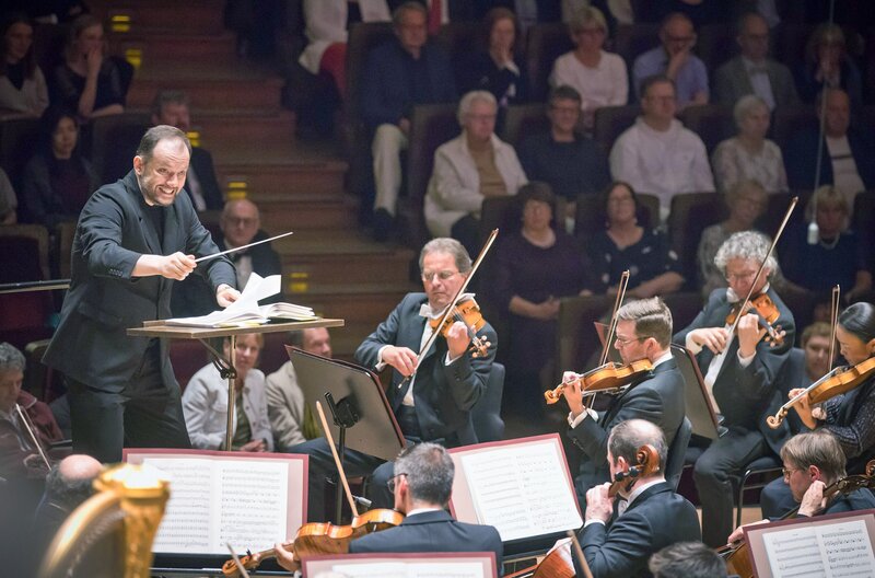 Dmitri Schostakowitsch: Symphonie Nr. 7 "Leningrader" – Bild: Gert Mothes