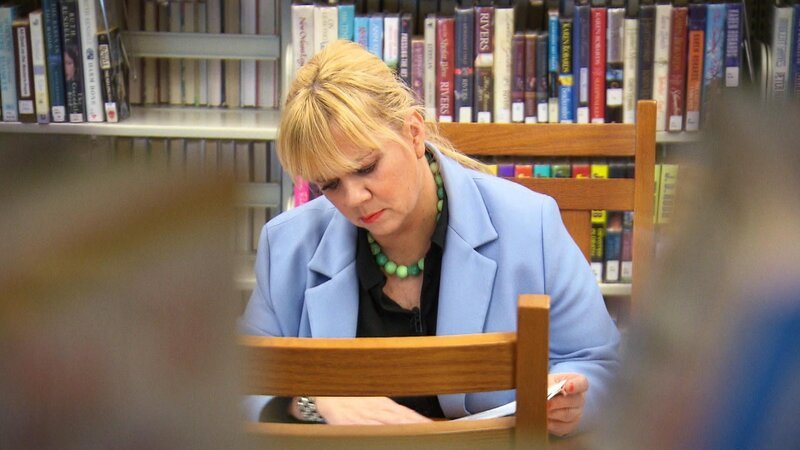 Auf der Suche nach der Tochter von Bianca könnte Julia Leischik in den USA auf einige Hindernisse stoßen. Gibt es trotzdem die Chance, dass sich Mutter und Tochter jemals wieder in den Armen liegen können? – Bild: © SAT.1