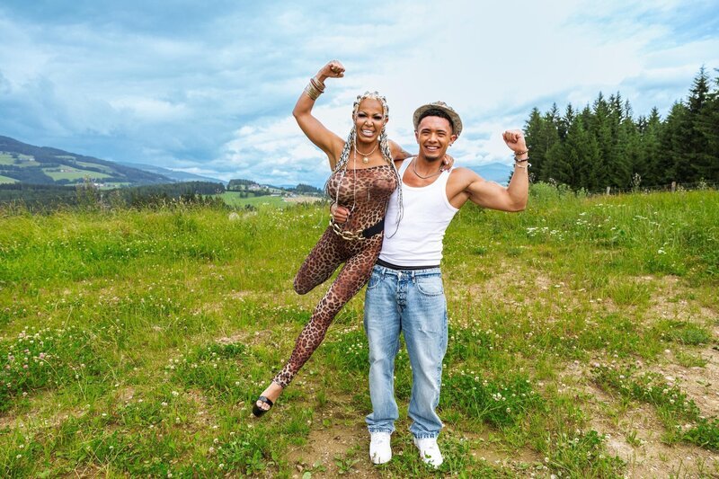 Ginger Costello-Wollersheim (l.); Alain Wollersheim (r.) – Bild: Joyn /​ Nadine Rupp