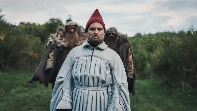 Fileas (Christian Tafdrup) begreift endlich, dass seine Tage als Thronfolger gezählt sind. – Bild: BR/​TV 2 Denmark/​Per Arnesen