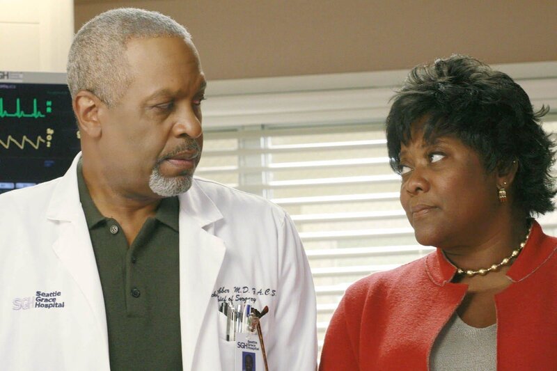 Dr. Richard Webber (James Pickens Jr., l.), Adele Webber (Loretta Devine, r.) – Bild: PLURIMEDIA (Buena Vista)