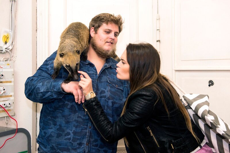 Eric (Edmund Kunke) und Jessy (Felicitias Ackermann) – Bild: RTL Passion