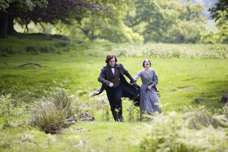 Rochester (Toby Stephens, l.); Jane Eyre (Ruth Wilson, r.) – Bild: BBC /​ Mike Hogan
