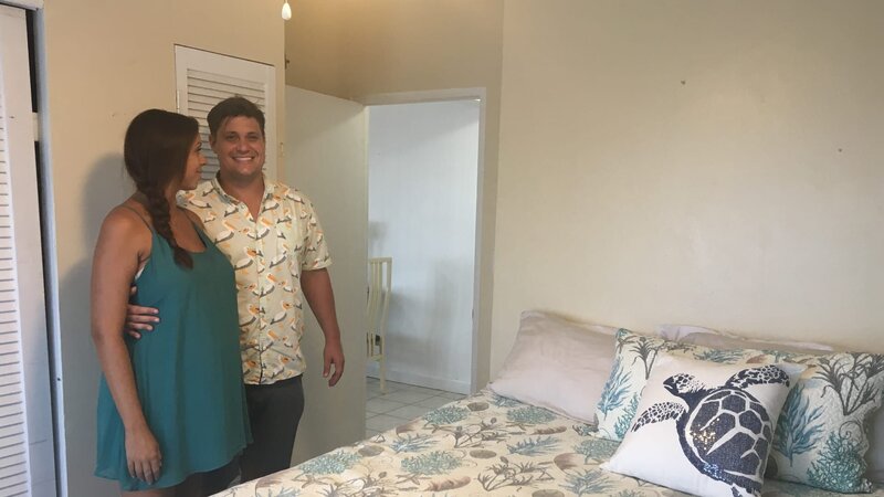 Bedroom of Mermaids Crossing Property in St Thomas, USVI. As seen on HGTV’s Caribbean Life – Bild: Discovery, Inc.