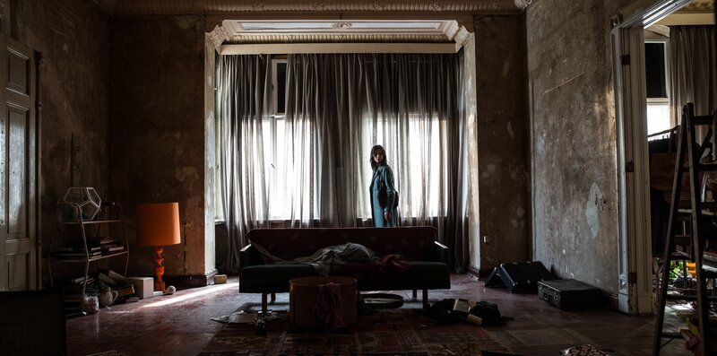 Cora Stein (Susan Hoecke) – Bild: SAT.1 /​ Hannes Hubach Eigenproduktionsbild frei