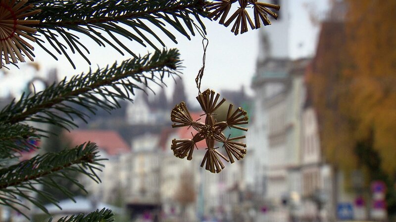 Christbaumschmuck. – Bild: ORF/​Clever Contents