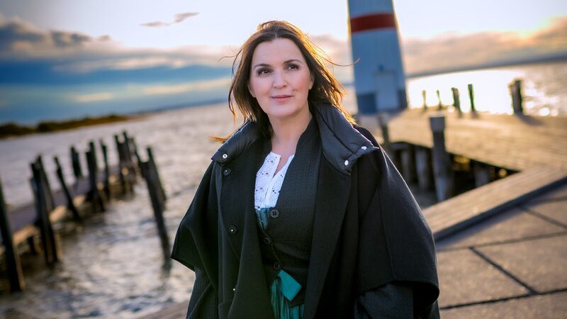 Barbara Karlich. – Bild: ORF/​Roman Zach-Kiesling