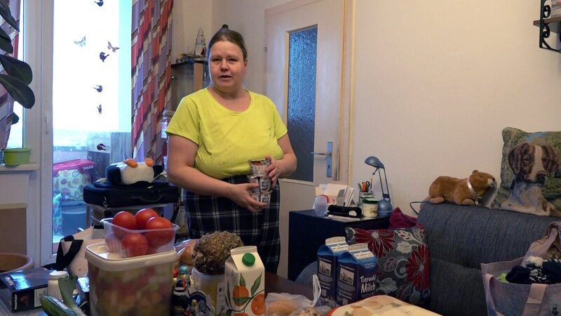 Jasmins Mutter Sandra (Foto) glaubt nicht, dass ihre Tochter mit Maik auf lange Sicht glücklich wird. – Bild: RTLZWEI /​ UFA SHOW & FACTUAL