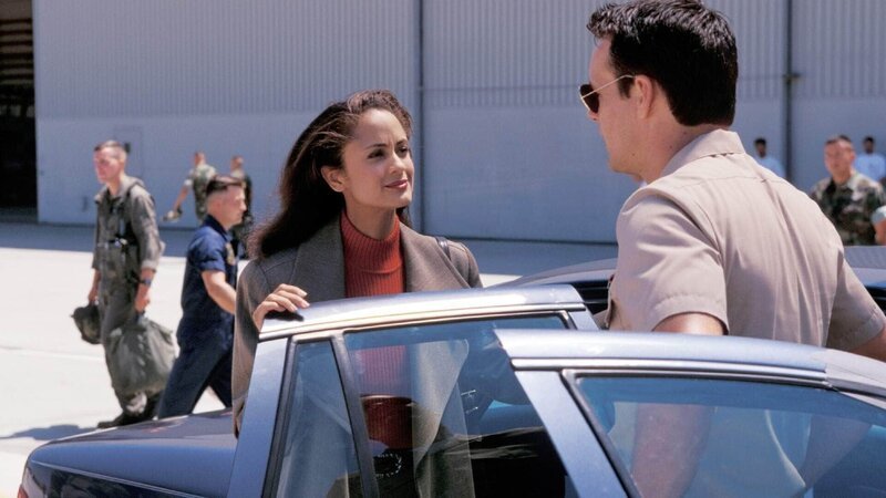 Rep. Bobbi Latham (Anne-Marie Johnson), Harmon Rabb, Jr. (David James Elliott) – Bild: RTL /​ 2018 CBS Studios Inc.