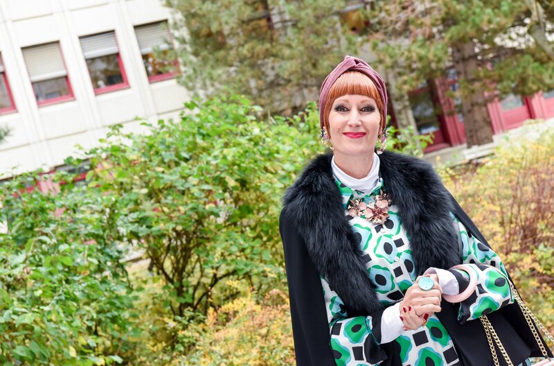 Sue (Nicole Beutler). – Bild: WDR/​ORF/​Hubert Mican