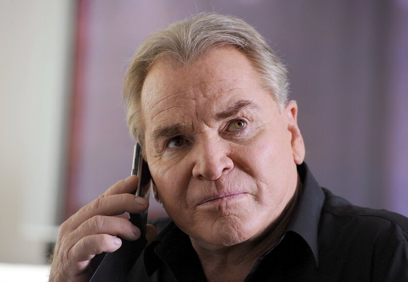 Wendelin Winter (Fritz Wepper) klärt einen Mord in bester Gesellschaft. – Bild: ARD Degeto/​Tivoli Film/​Elke Werner